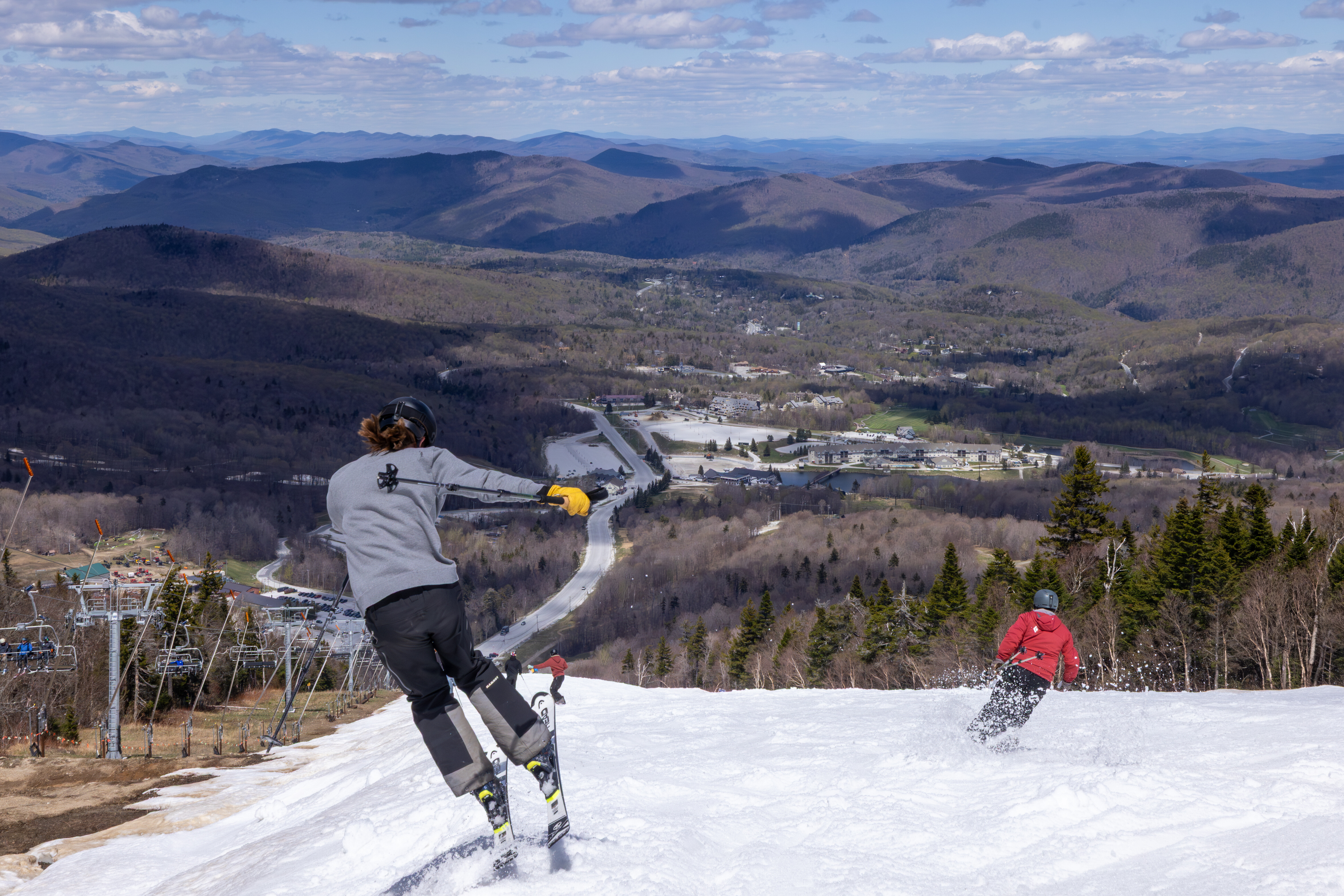 Photo of people skiing on Superstar at Killington Resort