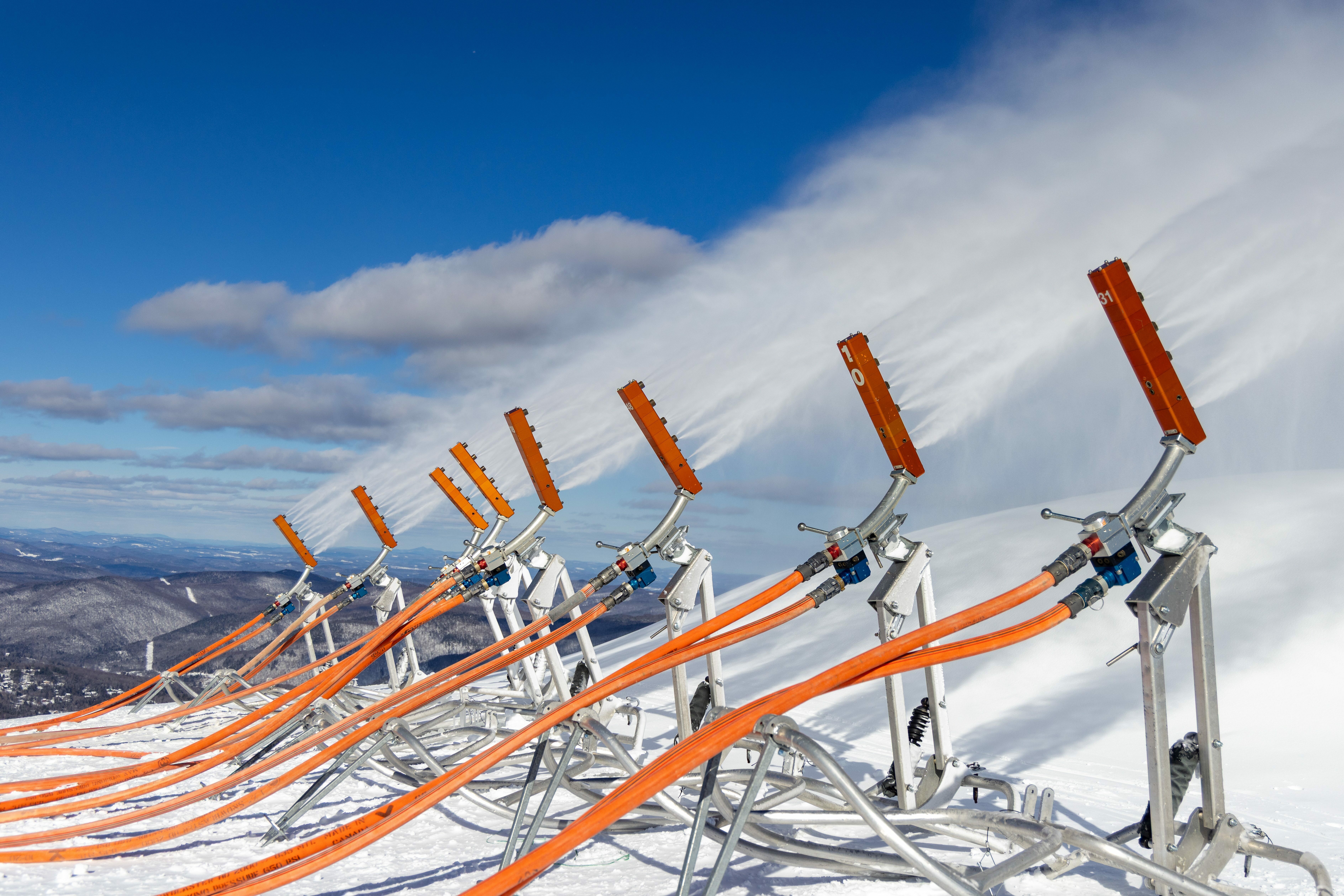 Portable low-energy snowguns operating at Killington Resort