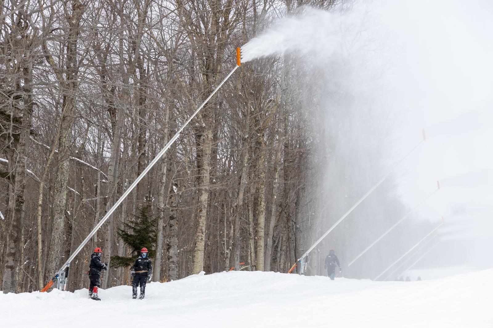 Snowmaking at The Beast